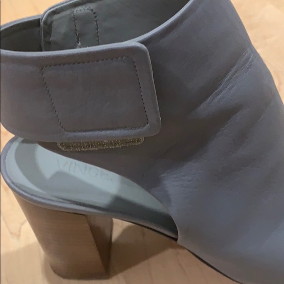 Vince Faye open toe booties - Picture 5 of 5